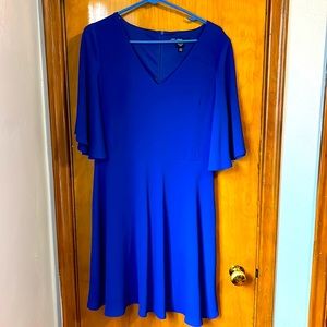 Maggy London flutter sleeve dress